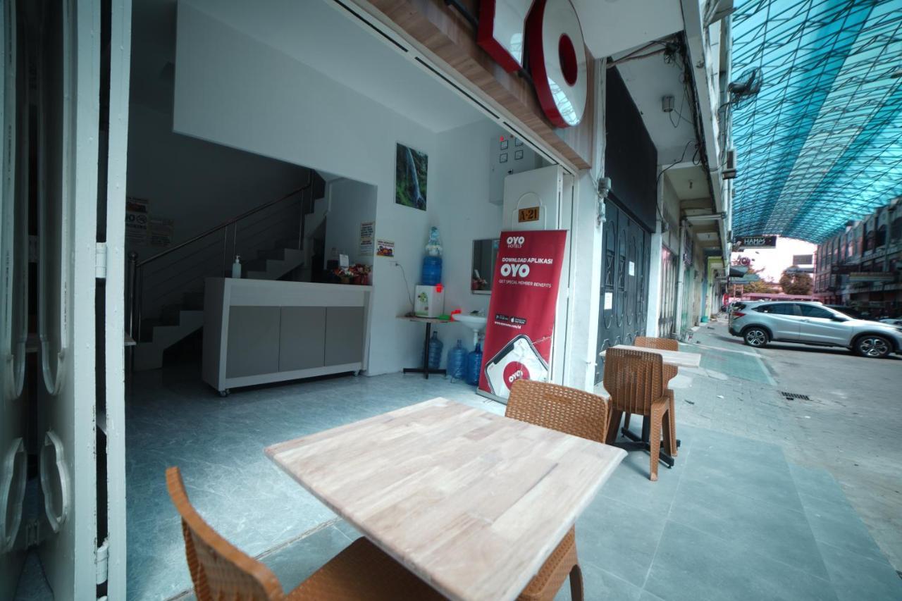 Oyo 90830 Multatuli Guest House Медан Экстерьер фото