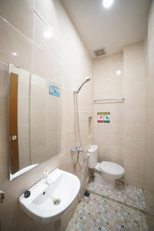 Oyo 90830 Multatuli Guest House Медан Экстерьер фото